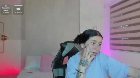 Charlottee online show from June 5, 2026, 8:14 pm