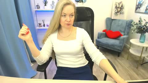 Charlotte online show from April 14, 2026, 11:38 am