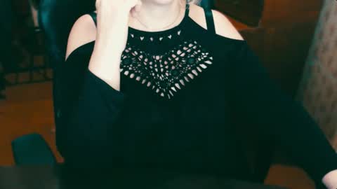 Snapshot of charlottextasty chatting on December 4, 2024, 12:58 pm CharlotteXTasty online show from December 4, 2024, 12:58 pm