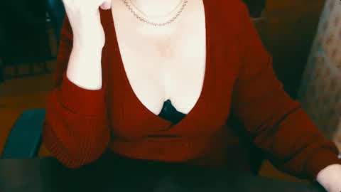 Snapshot of charlottextasty chatting on December 9, 2024, 12:08 pm CharlotteXTasty online show from December 9, 2024, 12:08 pm