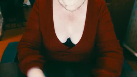 Snapshot of charlottextasty chatting on December 20, 2024, 1:43 pm CharlotteXTasty online show from December 20, 2024, 1:43 pm