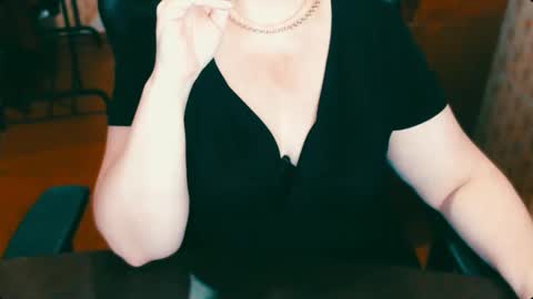 Snapshot of charlottextasty chatting on January 30, 2025, 5:06 pm CharlotteXTasty online show from January 30, 2025, 5:06 pm