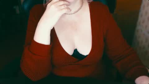 Snapshot of charlottextasty chatting on February 18, 2025, 10:05 am CharlotteXTasty online show from February 18, 2025, 10:05 am