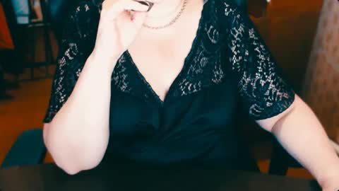 Snapshot of charlottextasty chatting on March 5, 2025, 11:38 am CharlotteXTasty online show from March 5, 2025, 11:38 am