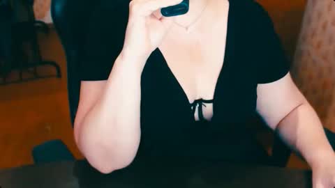 Snapshot of charlottextasty chatting on September 29, 2025, 11:37 am CharlotteXTasty online show from September 29, 2025, 11:37 am