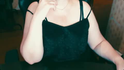 Snapshot of charlottextasty chatting on October 8, 2025, 10:35 am CharlotteXTasty online show from October 8, 2025, 10:35 am