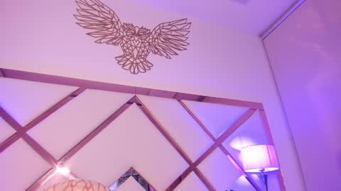  Charlot Treid  online show from December 22, 2024, 5:53 pm