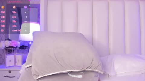  Charlot Treid  online show from February 18, 2025, 5:42 pm