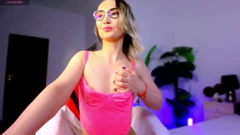  Annye   online show from February 12, 2026, 7:42 pm