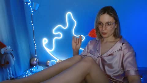 Michelle  online show from January 18, 2025, 3:20 am