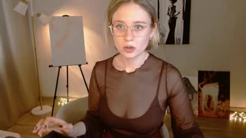 Michelle  online show from September 18, 2025, 3:19 am