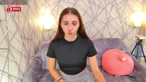 Snapshot of charming_lia chatting on September 30, 2025, 6:02 pm CharmingLIA online show from September 30, 2025, 6:02 pm