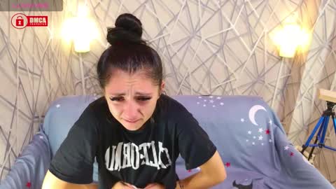 Snapshot of charming_lia chatting on November 6, 2025, 5:25 pm CharmingLIA online show from November 6, 2025, 5:25 pm