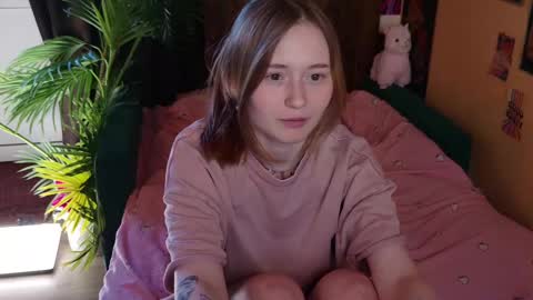 Lissa online show from February 20, 2025, 1:19 pm