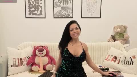 charmvanesa online show from October 4, 2025, 2:59 pm