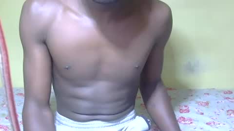 charmzboy online show from October 5, 2025, 8:01 am