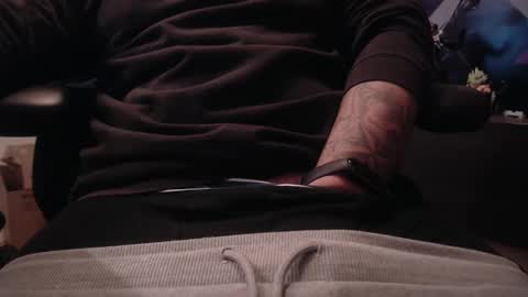 Chartles online show from April 8, 2026, 8:14 am