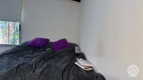 chavitaxxx online show from October 13, 2025, 8:20 pm