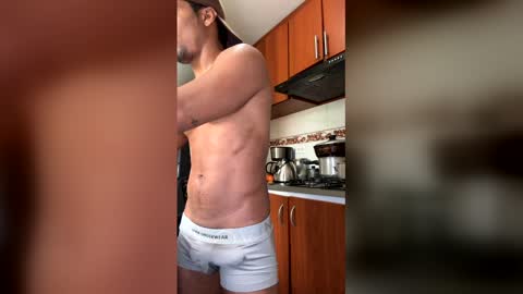 checar14 online show from March 18, 2026, 4:32 pm