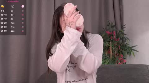 Lia online show from March 7, 2026, 4:26 pm