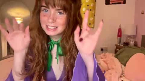 cheekykatx online show from September 19, 2025, 5:13 pm
