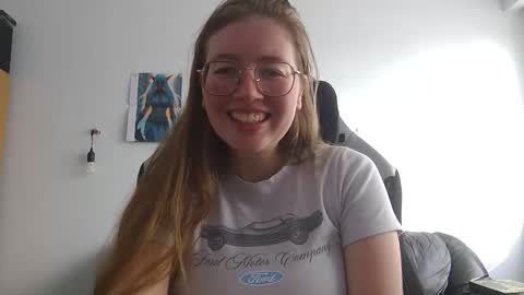 Snapshot of cheekynightowl chatting on September 10, 2025, 3:45 pm CheekyNightOwl online show from September 10, 2025, 3:45 pm