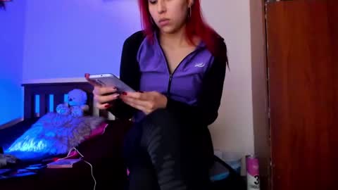 Snapshot of cheeryl chatting on December 29, 2024, 6:35 am Miss Cheeryl online show from December 29, 2024, 6:35 am