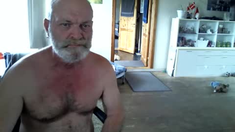 chefben666 online show from April 18, 2026, 7:45 am