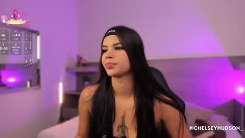 Snapshot of chelsey_hudson chatting on November 26, 2025, 12:06 pm chelsey_hudson online show from November 26, 2025, 12:06 pm