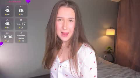 chelsiecleal online show from November 19, 2025, 7:25 pm