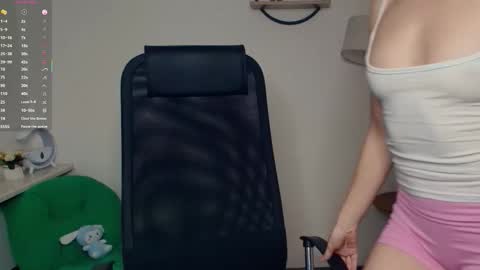 chelsiecleal online show from February 15, 2026, 8:16 pm