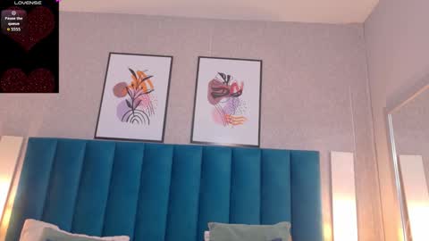   online show from November 10, 2025, 7:46 pm