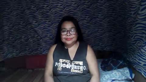 chenita_kits online show from November 17, 2025, 5:08 pm