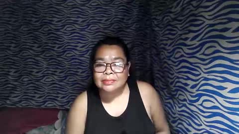 chenita_kits online show from November 19, 2025, 3:01 pm