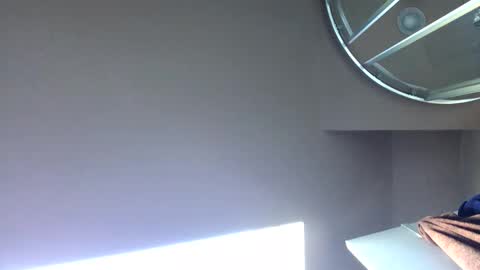 Snapshot of chenovich chatting on February 12, 2025, 3:16 pm chenovich online show from February 12, 2025, 3:16 pm