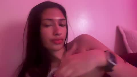 Snapshot of cherliecarmen chatting on December 30, 2024, 9:29 pm cherliecarmen online show from December 30, 2024, 9:29 pm