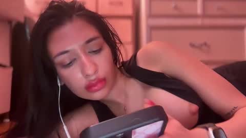 Snapshot of cherliecarmen chatting on March 8, 2025, 10:24 pm cherliecarmen online show from March 8, 2025, 10:24 pm