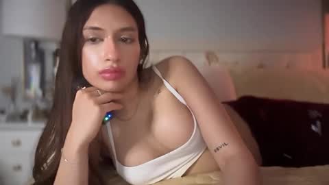 Snapshot of cherliecarmen chatting on October 10, 2025, 8:24 am cherliecarmen online show from October 10, 2025, 8:24 am