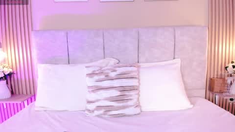 cherlyn_1 online show from May 12, 2026, 1:19 pm