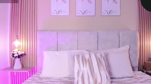 cherlyn_1 online show from May 22, 2026, 1:28 pm