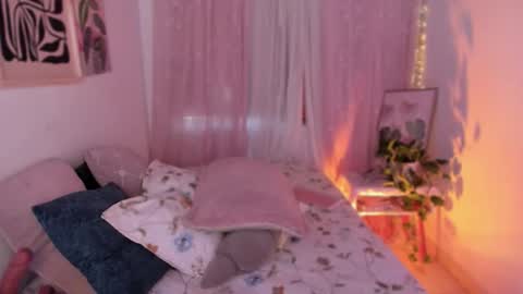 cherries_and_wine_ online show from December 13, 2025, 8:47 pm