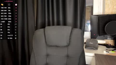 Snapshot of cherriezordan chatting on January 13, 2026, 5:57 am Eva online show from January 13, 2026, 5:57 am