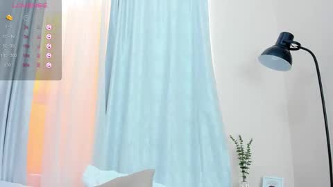 cherry_blossom77 online show from January 5, 2026, 5:27 pm