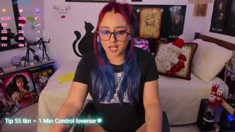 Snapshot of cherry_blushh chatting on December 4, 2025, 6:27 pm cherry_blushh online show from December 4, 2025, 6:27 pm