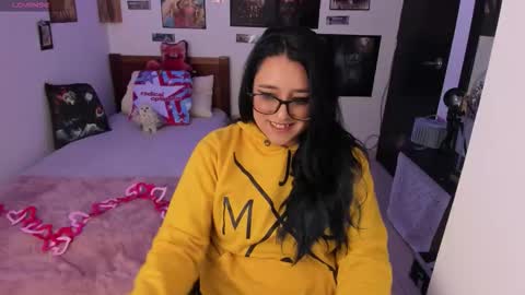 Snapshot of cherry_blushh chatting on February 3, 2026, 9:42 pm cherry_blushh online show from February 3, 2026, 9:42 pm