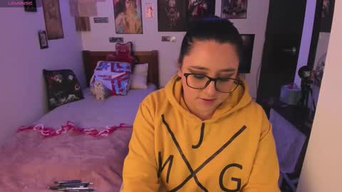 Snapshot of cherry_blushh chatting on February 9, 2026, 5:17 pm cherry_blushh online show from February 9, 2026, 5:17 pm