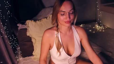 CherryBomb online show from June 14, 2026, 2:24 am