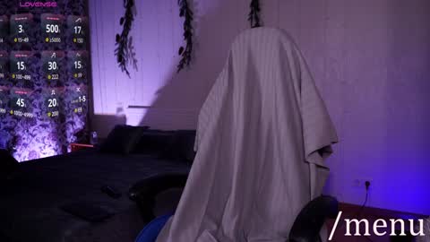 Snapshot of cherry_bombs chatting on February 3, 2025, 2:36 am Kate online show from February 3, 2025, 2:36 am