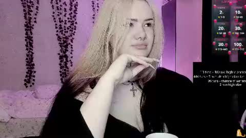Snapshot of cherry_elfcat chatting on June 11, 2026, 2:11 am cherry_elfcat online show from June 11, 2026, 2:11 am