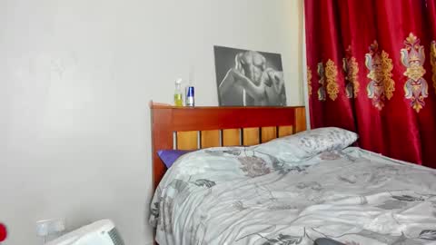 Snapshot of cherry_falls chatting on September 26, 2025, 8:40 am cherry_falls online show from September 26, 2025, 8:40 am